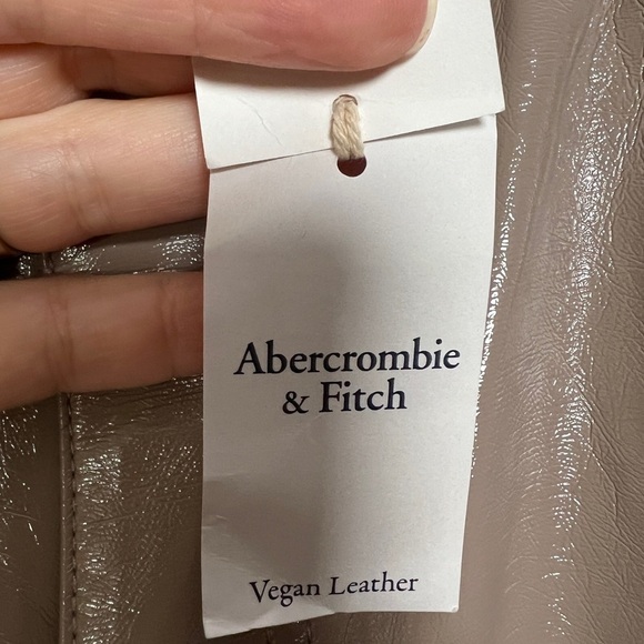 Abercrombie & Fitch 90s Straight Ultra High Rise Vegan Leather Pants - Picture 5 of 6